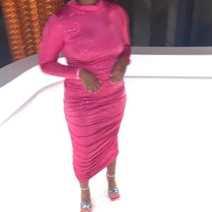 Women’s pink long sleeve maxi dress